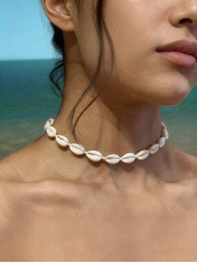 🍒3/$30 New Natural Cowrie Shell Choker Necklace